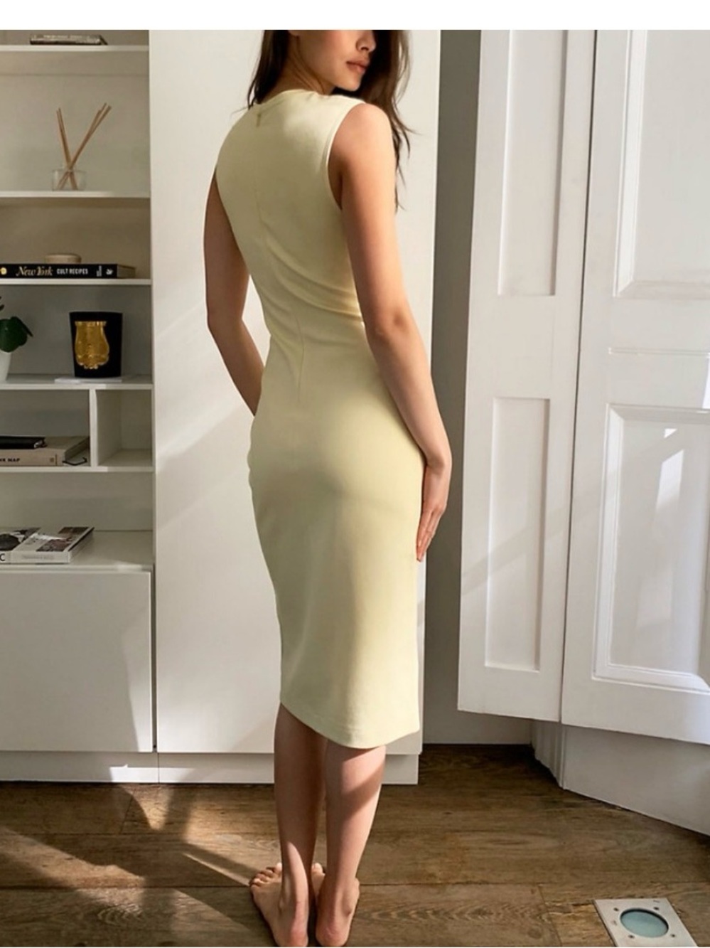 Babaton Pale Yellow Sleeveless Midi Sheath Dress size 6 - Picture 2 of 5